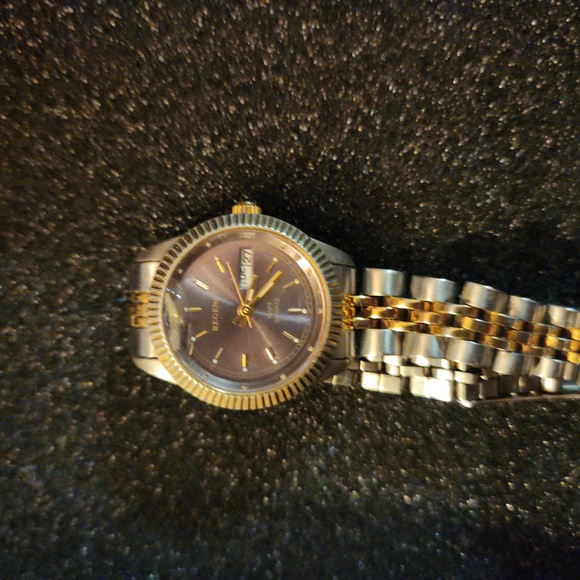 Watch - Picture 4 of 4